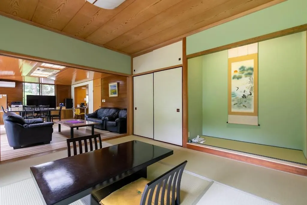 Semesterbostad Ek House Hakone Josuiso 箱根如水荘 Villa Japan