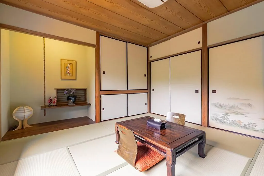 Вилла Ek House Hakone Josuiso 箱根如水荘 Дом отдыха